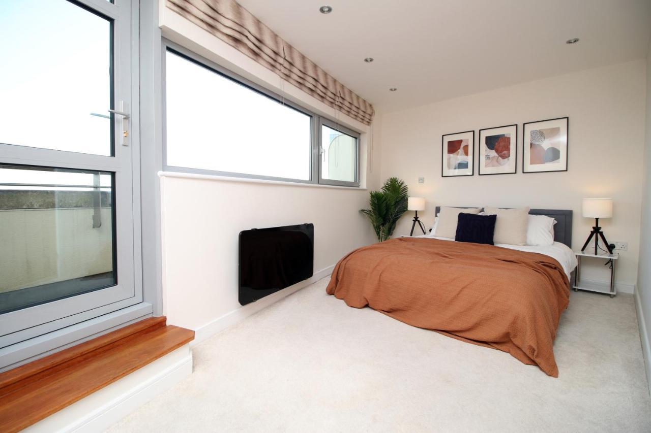 The Skyline - Luxury City Centre Flat With Designated Parking Cardiff Exterior foto