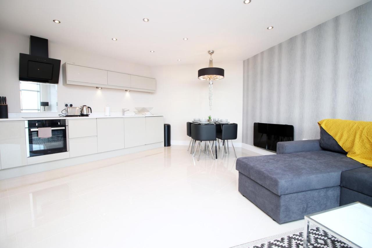 The Skyline - Luxury City Centre Flat With Designated Parking Cardiff Exterior foto