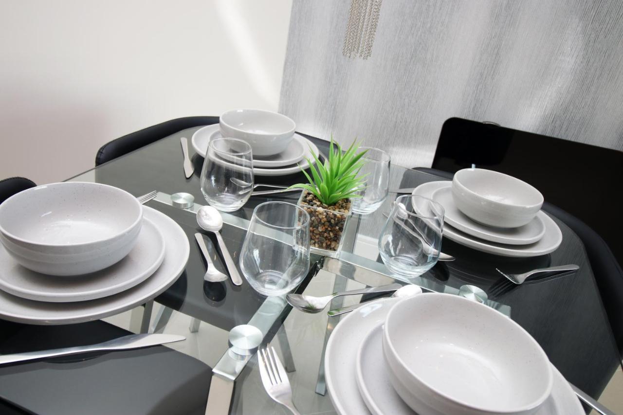 The Skyline - Luxury City Centre Flat With Designated Parking Cardiff Exterior foto