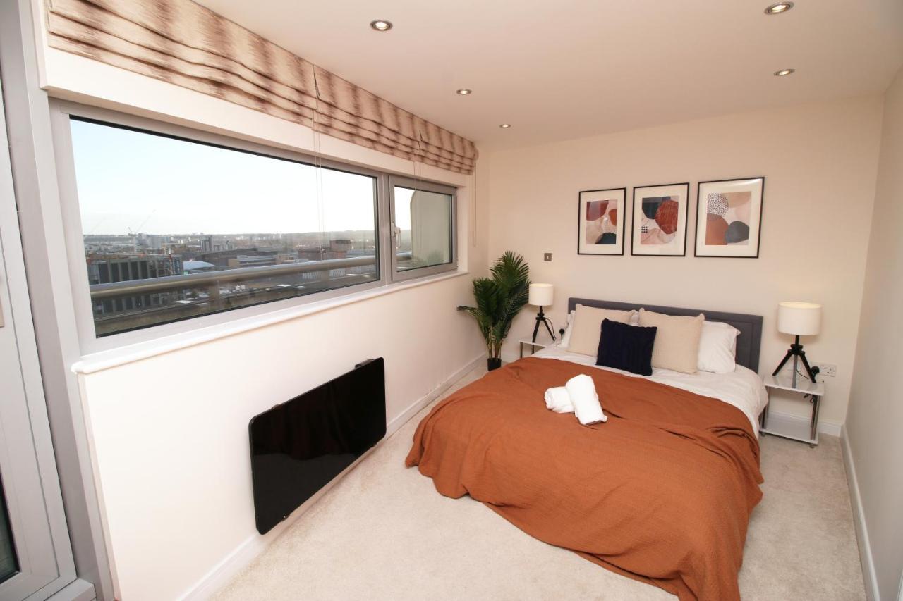 The Skyline - Luxury City Centre Flat With Designated Parking Cardiff Exterior foto