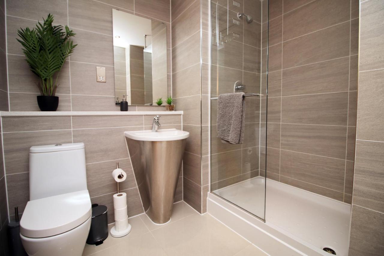 The Skyline - Luxury City Centre Flat With Designated Parking Cardiff Exterior foto