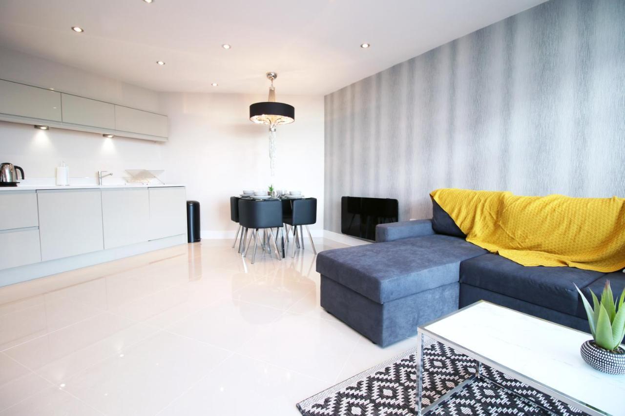 The Skyline - Luxury City Centre Flat With Designated Parking Cardiff Exterior foto